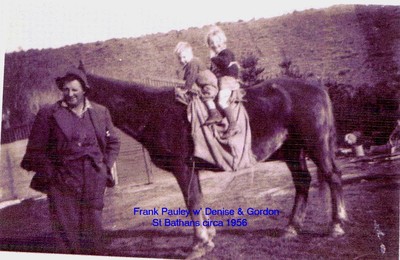Frank Pauley, horse and children. 