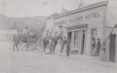 St Bathans Hangers Vulcan Hotel 1868-1883 R0104. 