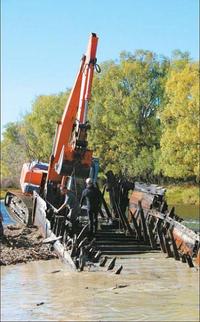 Chatto Creek Dredge recovery from river. 